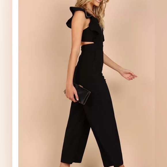 Petal & Pup Black Sleeveless Jumpsuit - Picture 2 of 2